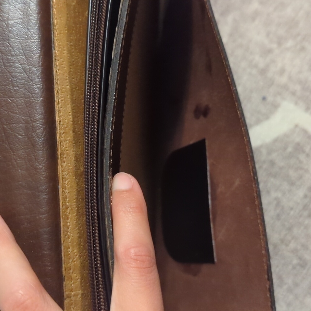 Vintage Brown Leather Briefcase - Picture 9 of 9